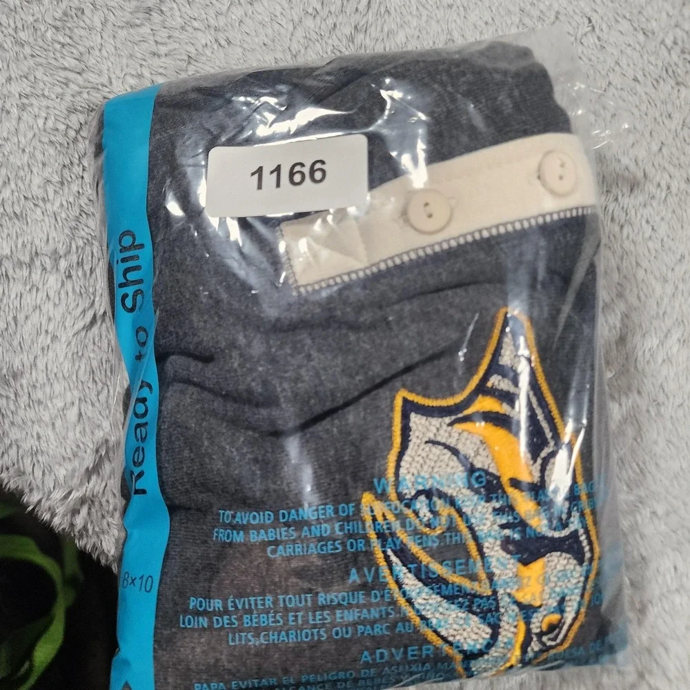Nashville Predators Shirt Mens Small Gray Cream Long Sleeve NHL‎ Hockey CCM - Picture 10 of 10